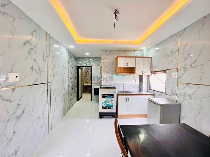 Hình ảnh Studio full nội thất, có bancol ngay ngã tư Thủ Đức, cách HUB, UTE 3P