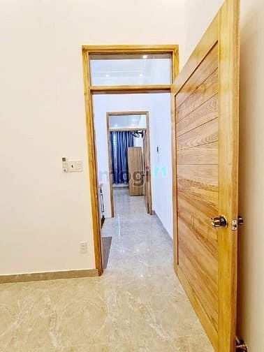 Hình ảnh Bán nhà Quận Bình Tân hẻm xe hơi
