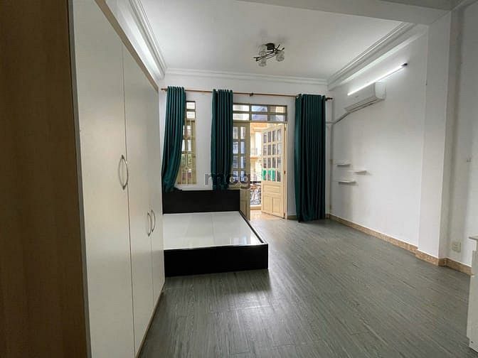 Hình ảnh Trống phòng studio có ban công
