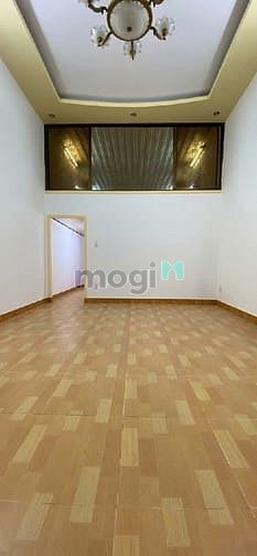 Hình ảnh nhà 2 tầng hẻm 7m đường nguyễn thái bình