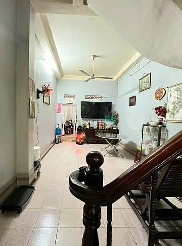 Hình ảnh nhà 3 tầng mặt tiền cộng hòa phường 13