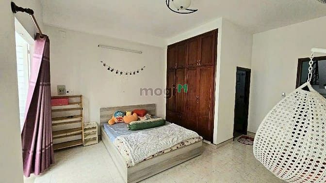 Hình ảnh BÁN nhà 4 tầng cộng hòa hẻm thông xe tải