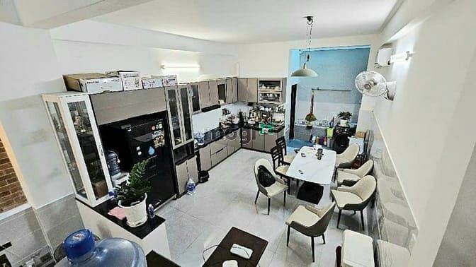 Hình ảnh BÁN nhà 4 tầng cộng hòa hẻm thông xe tải