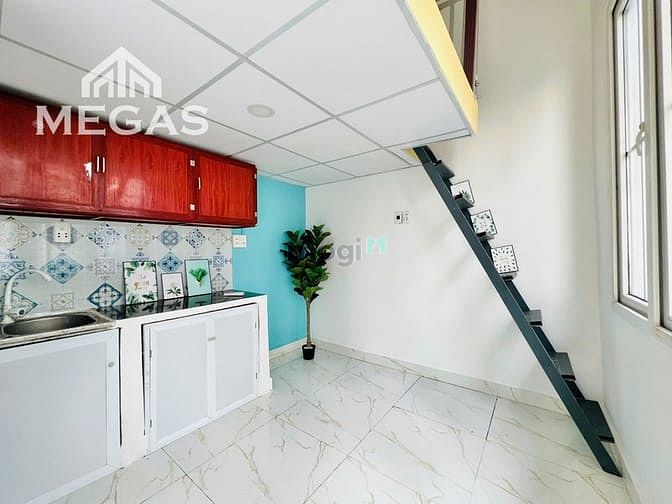 Hình ảnh Phòng DUPLEX có Sẵn Máy Lạnh Thang Máy ngay Bình Trị Đông