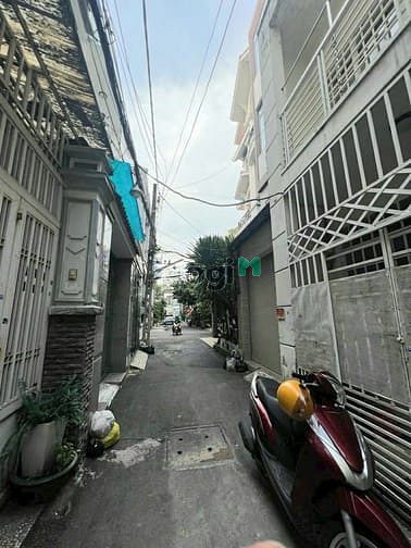 Hình ảnh nhà 2 tầng hẻm cộng hòa phường 13