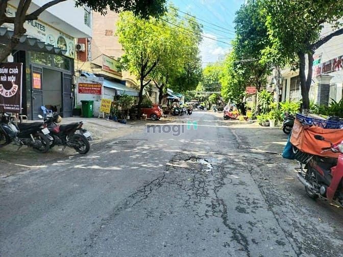 Hình ảnh nhà 6 tầng mặt tiền kd đường văn chung