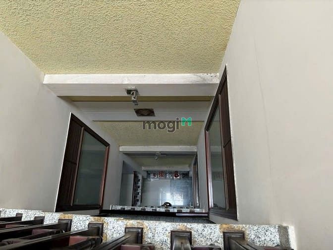 Hình ảnh nhà 5 tầng mặt tiền đường bình giã