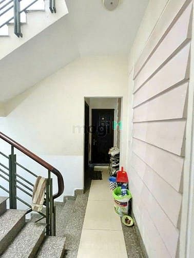 Hình ảnh nhà 4 tầng mặt tiền đường trần văn danh