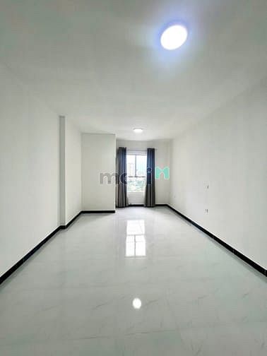 Hình ảnh OT 38m2, Rèm - Máy Lạnh Gía 9.5Tr/Tháng Sunrise City View - Quận 7