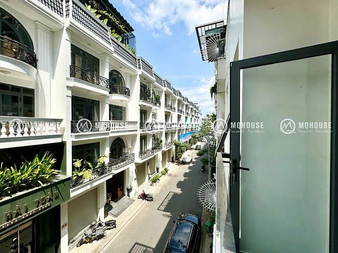 Hình ảnh CHDV cao cấp, ban công cửa sổ full NT mới 100% ngay Nguyễn Sơn - LBB