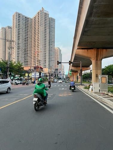 Hình ảnh Bán đất 6x20 mặt tiền đường song hành Q.2 giá 25 tỷ