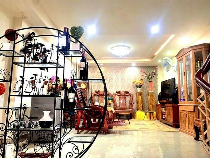 Hình ảnh nhà 6 tầng mặt tiền phạm văn bạch