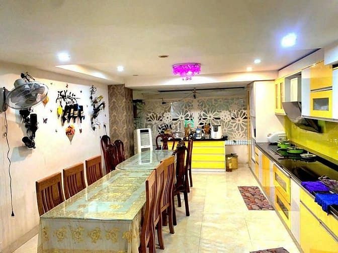 Hình ảnh nhà 6 tầng mặt tiền phạm văn bạch
