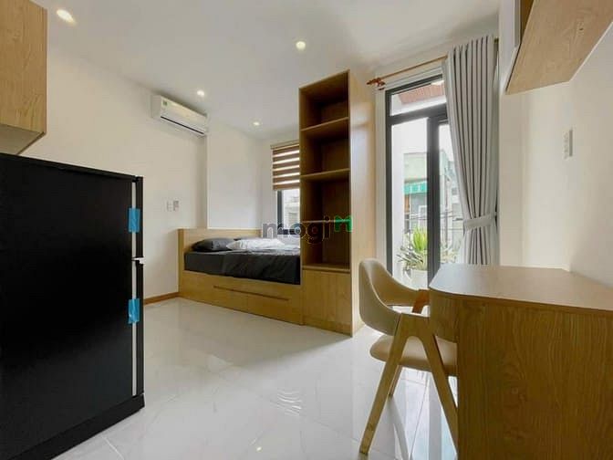 Hình ảnh Mb6623 nạp rút nhanh chóng ban công lớn gần Ngã Tư Hàng Xanh Bình Thạnh