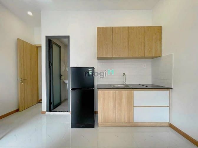 Hình ảnh Mb6623 nạp rút nhanh chóng ban công lớn gần Ngã Tư Hàng Xanh Bình Thạnh