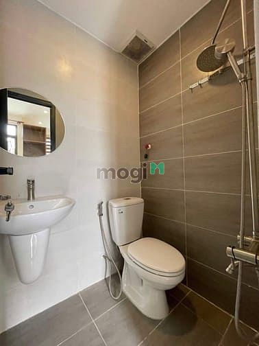 Hình ảnh Mb6623 nạp rút nhanh chóng ban công lớn gần Ngã Tư Hàng Xanh Bình Thạnh