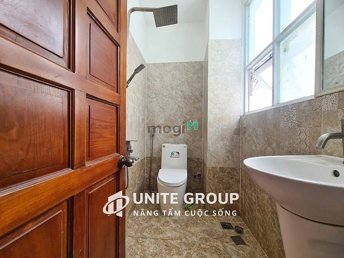Hình ảnh Mb6623 nạp rút nhanh chóng ban công, tách bếp, Full nội thất ngay Lê Văn Sỹ, Tân Bình