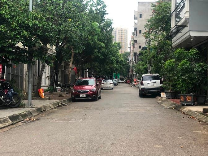 Hình ảnh ĐẤT : 48M phân lô vỉa hè + đg oto tránh - KĐT TT ĐÔ