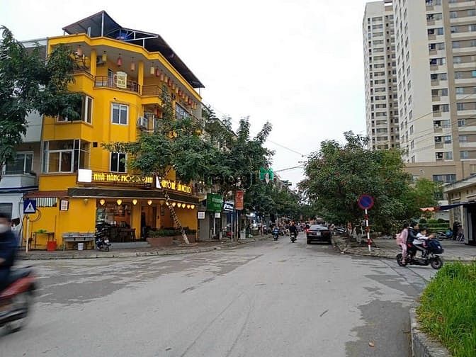 Hình ảnh ĐẤT : 48M phân lô vỉa hè + đg oto tránh - KĐT TT ĐÔ