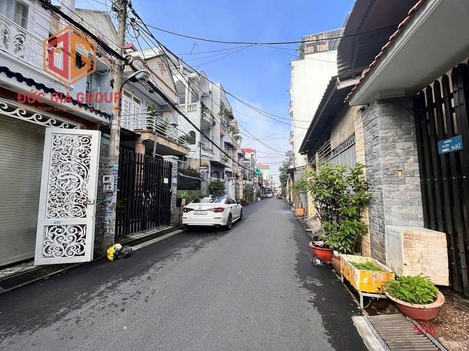 Hình ảnh Nhà khu A42 dân trí cao xây kiêng cố biệt thự 140m2 giá 7,65 tỷ 5PN 3L