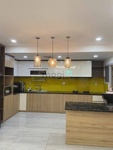 Hình ảnh Bán nhanh Happy valley, PMH, Quận 7 dt 135m2