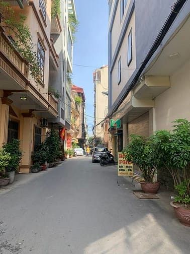 Hình ảnh Bán nhà đẹp ngô quyền--hà đông 🍀7,99 tỷ
ôtô vào tận nhà dt42m mt 4m