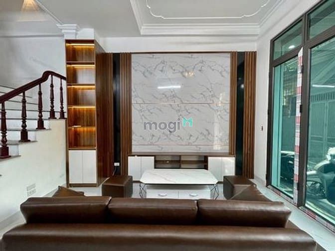 Hình ảnh Bán nhà đẹp ngô quyền--hà đông 🍀7,99 tỷ
ôtô vào tận nhà dt42m mt 4m