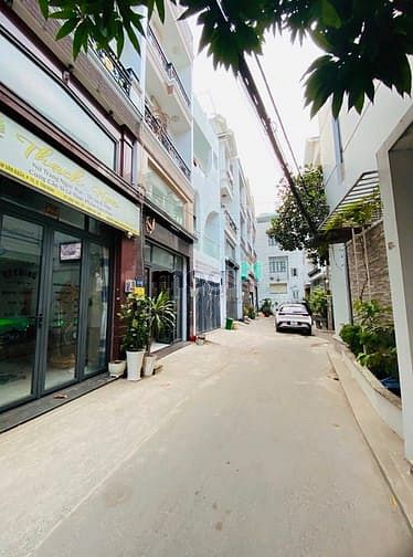 Hình ảnh Bán nhà Phạm Văn Bạch, phường 15, tân bình - hẻm ô tô