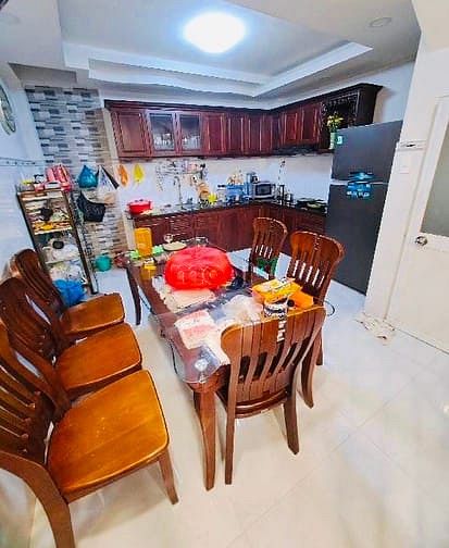 Hình ảnh Bán nhà Phạm Văn Bạch, phường 15, tân bình - hẻm ô tô