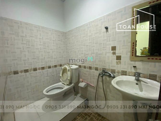 Hình ảnh Cho thuê nhà 4 tầng mặt tiền Trịnh công sơn