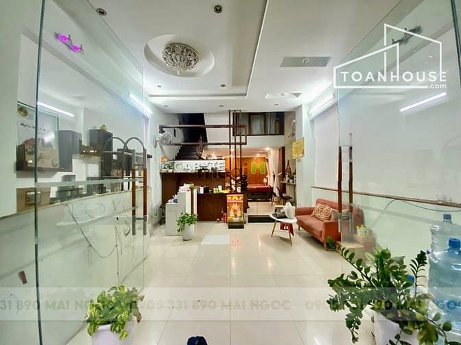 Hình ảnh Cho thuê nhà 4 tầng mặt tiền Trịnh công sơn
