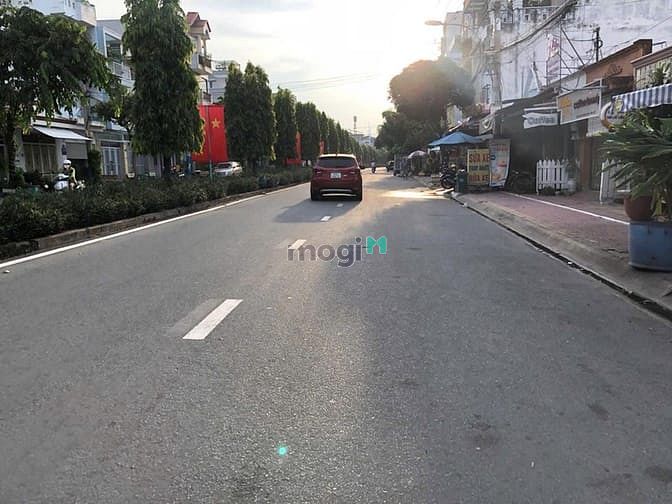 Hình ảnh Hiếm có: gần HXH, 82m2, ngang bề thế 6.5m, ngay phước bình nhỉnh 5 tỉ