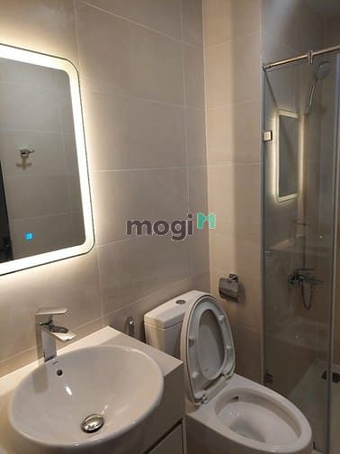 Hình ảnh Chuyên cho thuê căn 2pn Q7 Riverside ntcb có máy lạnh rèm máy nướcnóng
