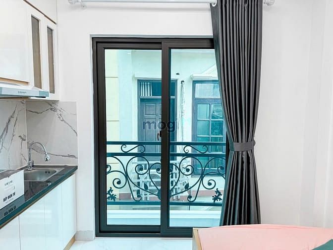 Hình ảnh Quan Nhân 28m2 Mới Tinh Full Đồ Giá Tốt Ban Công