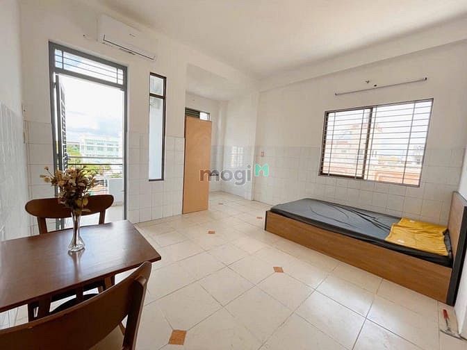 Hình ảnh Cho Thuê Studio Ban Công Ngay Cầu Chà Và Quận 8, Gần Phố Người Hoa