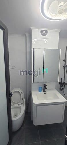 Hình ảnh HIẾM : 6T-45M Thang Máy , Gara oto - đg 2 xe tải tránh
