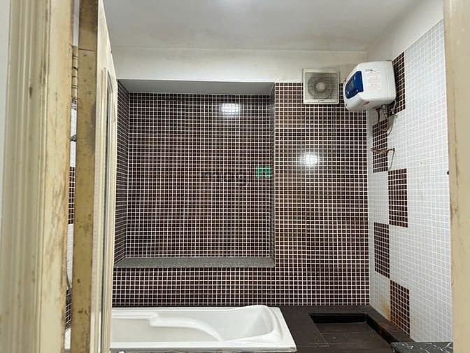Hình ảnh Biệt thự Kdc Tên Lửa, 190m2 ngang 10m, Hồ bơi, Giá 23,9Tỷ.