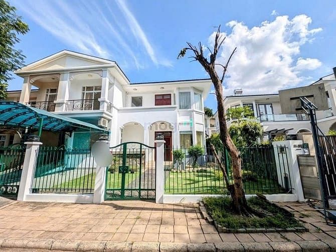 Hình ảnh Cho thuê căn góc biệt thự hưng thái, Phú Mỹ Hưng, Quận 7.