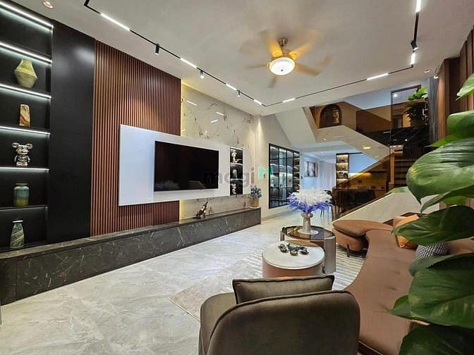 Hình ảnh Bán nhà 3 tầng 159m², mặt tiền 6.5m tại ngõ 670 Hà Huy Tập,GiaLâm