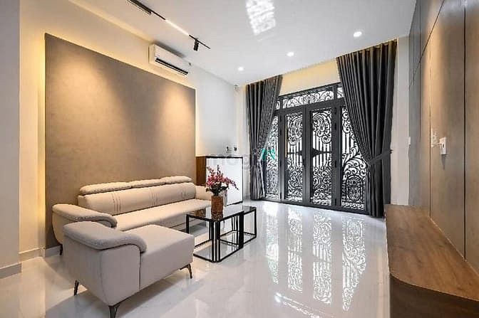 Hình ảnh Bán nhà trung tâm Q7 sát Lotte mark chỉ 5 tỷ mấy.