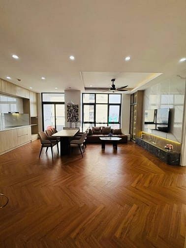 Hình ảnh DUPLEX 3 tầng, SÀN - 120/200M2 - MẶT PHỐ Láng Hạ, Đống Đa