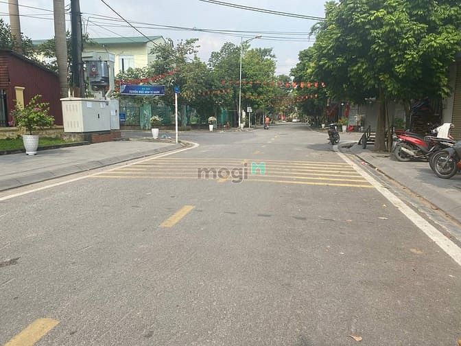 Hình ảnh Bán 123m2 đất đấu giá Thượng Thanh,Long Biên. MT 7.5m vị trí trung tâm