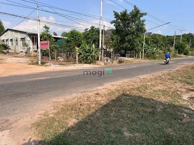 Hình ảnh Đất ngộp Thị xã Chơn Thành_Bình Phước_Mặt tiền đường nhựa có thổ cư