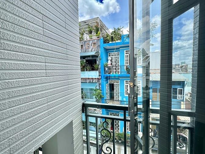 Hình ảnh Studio ban công siêu mộng mơ cho thuê tại Quận 8