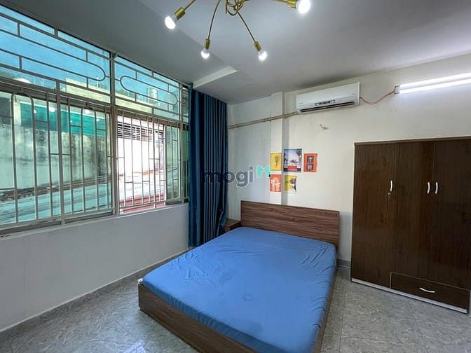 Hình ảnh Studio Trung Tâm Q1, có ban cửa sổ lớn, thoáng mát sạch sẽ, giờ giấc t