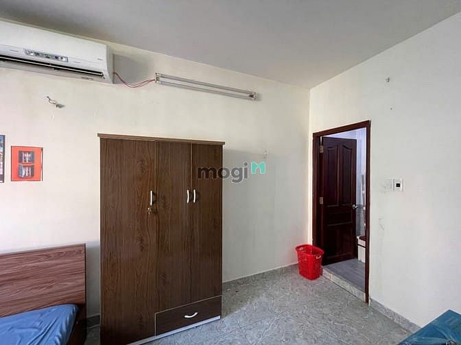 Hình ảnh Studio Trung Tâm Q1, có ban cửa sổ lớn, thoáng mát sạch sẽ, giờ giấc t