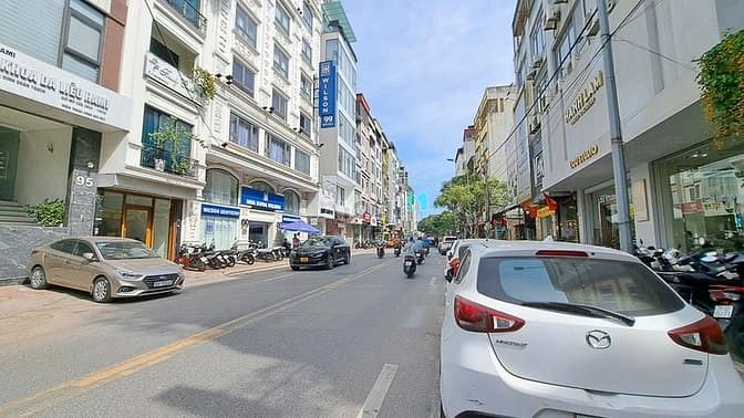 Hình ảnh Mặt phố Trung Phụng - Xã Đàn - Nở hậu - 75m2 - MT 4m - giá 35 tỷ