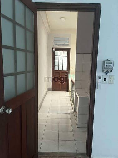 Hình ảnh Phòng trống không nội thất 19m2, giá 4 tr