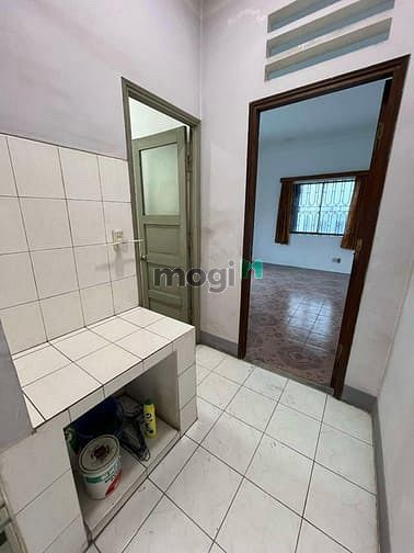 Hình ảnh Phòng trống không nội thất 19m2, giá 4 tr