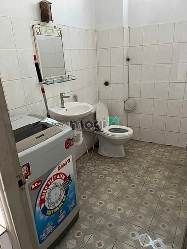 Hình ảnh Phòng trống không nội thất 19m2, giá 4 tr